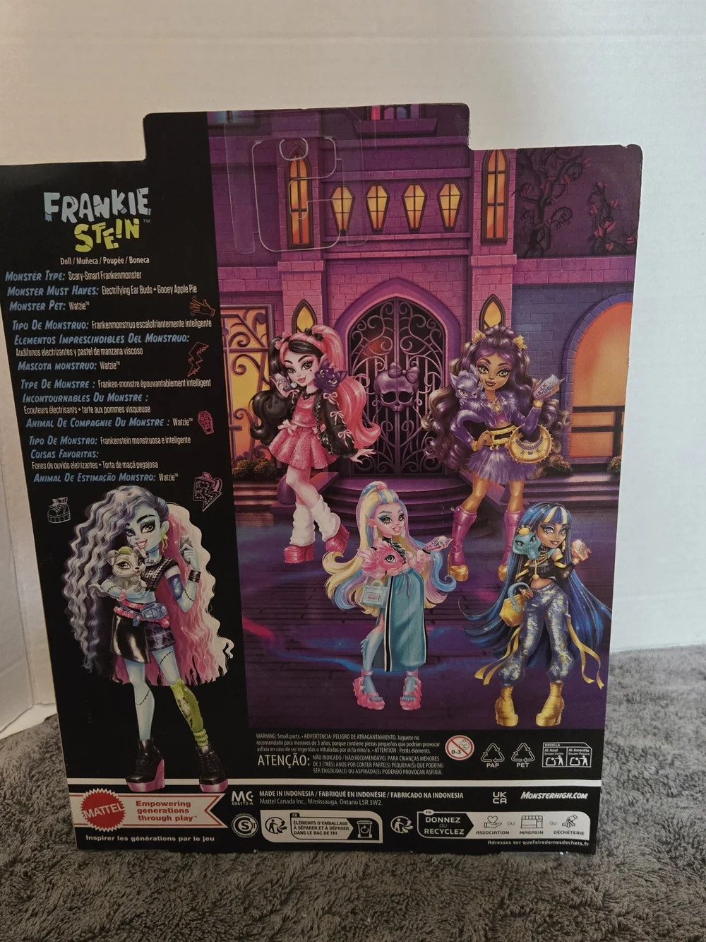 NEW NRFB Monster High G3 FRANKIE STEIN Core Refresh 2 Fashion doll w/ Pet